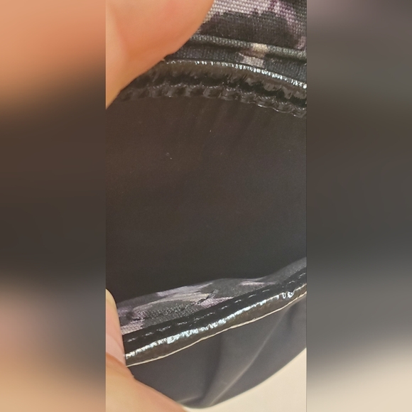 BRIGHTON bag - mini crossbody wallet and phone holder nylon/patent leather bag - Picture 9 of 14